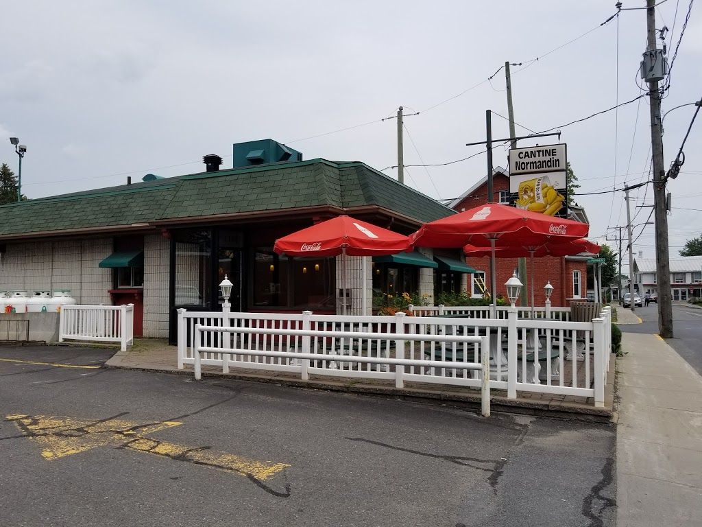 Cantine Normandin | 1100 Avenue de lUnion, Saint-Césaire, QC J0L 1T0, Canada | Phone: (450) 469-3988