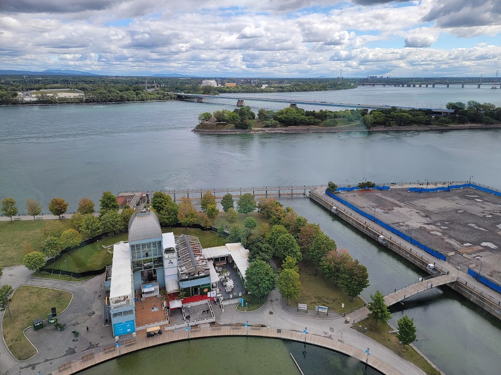 La Grande Roue de Montréal | 362 Rue de la Commune E, Montréal, QC H2Y 0B4, Canada | Phone: (514) 325-7888