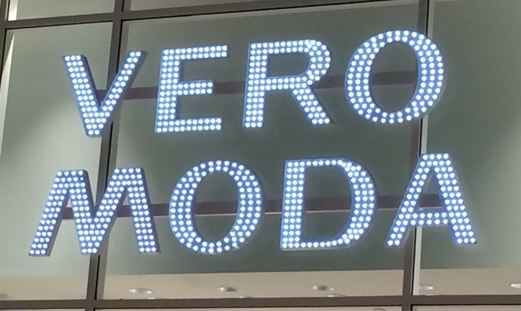 Vero Moda | 3003 Boulevard le Carrefour, Laval, QC H7T 1C7, Canada | Phone: (450) 681-3131