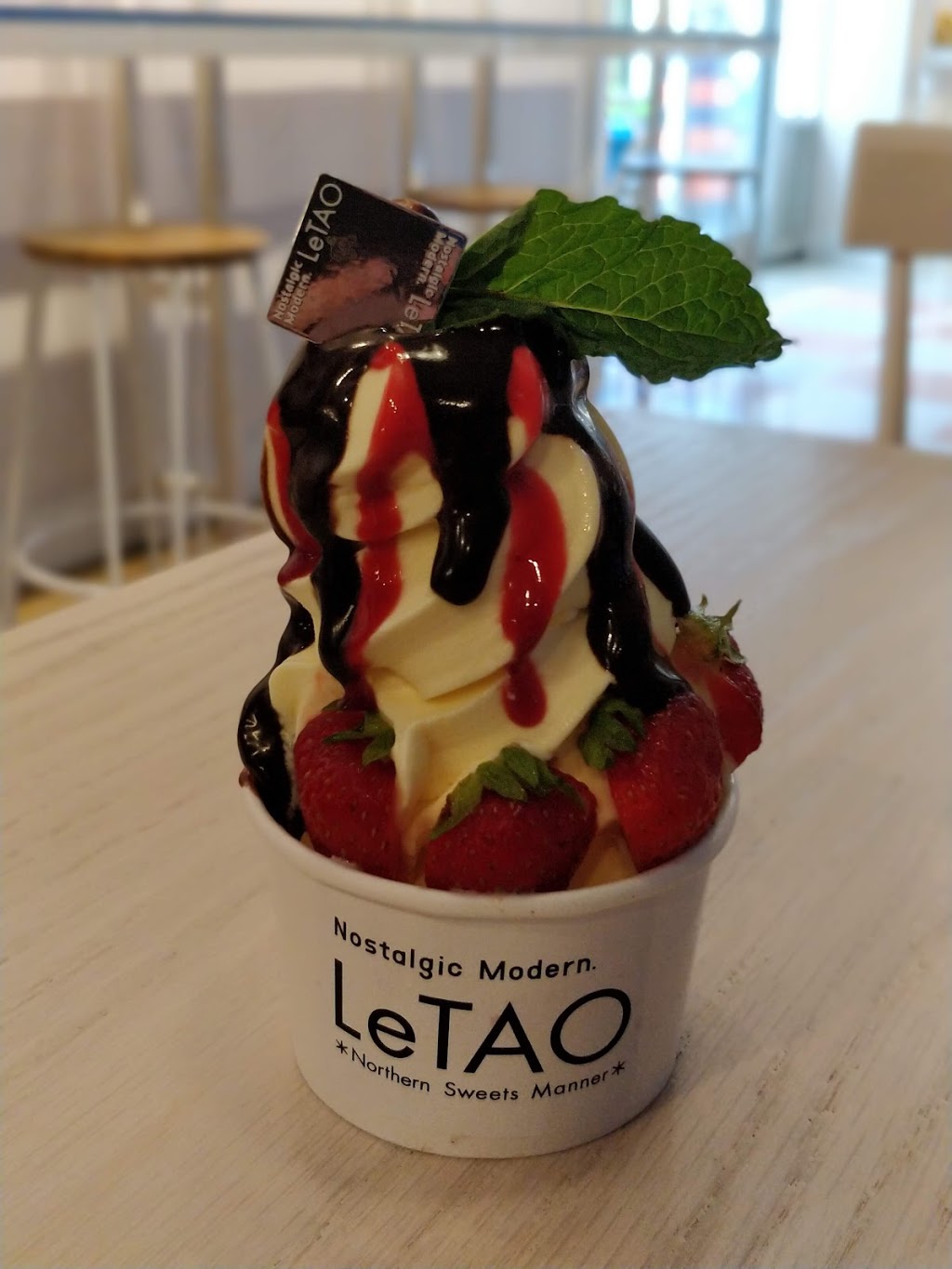 LeTAO | 356 College St, Toronto, ON M5T 1S6, Canada | Phone: (416) 571-8398