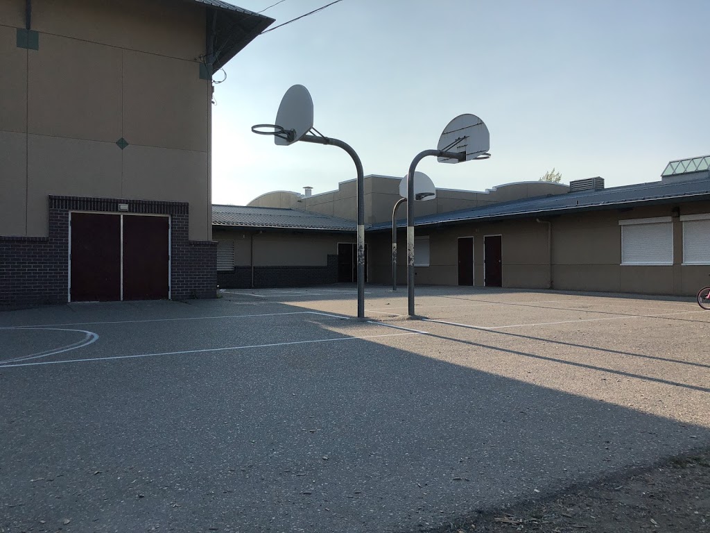 Frost Road Elementary School SD#36 | 8606 162 St, Surrey, BC V4N 1B5, Canada | Phone: (604) 572-4050