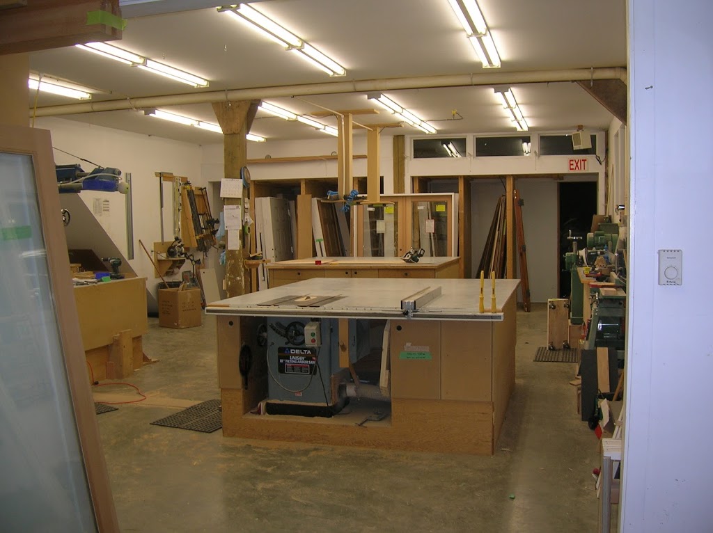 Windsor Plywood Salt Spring | 166 Rainbow Rd, Salt Spring Island, BC V8K 2M3, Canada | Phone: (250) 537-5564