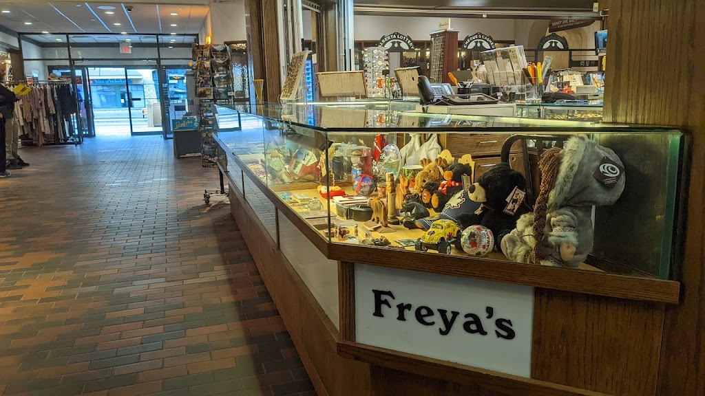 Freyas Gifts, Jewellery & Currency Exchange | 108 Banff Ave, Banff, AB T1L 1A7, Canada | Phone: (403) 762-4652