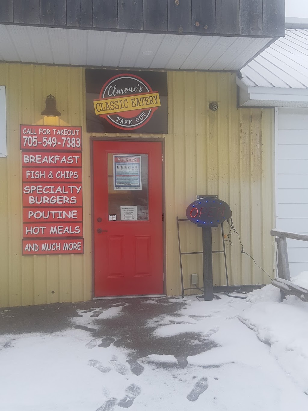 Clarences Market & Eatery | 594 Champlain Rd, Toanche, ON L9M 0C2, Canada | Phone: (705) 549-7383