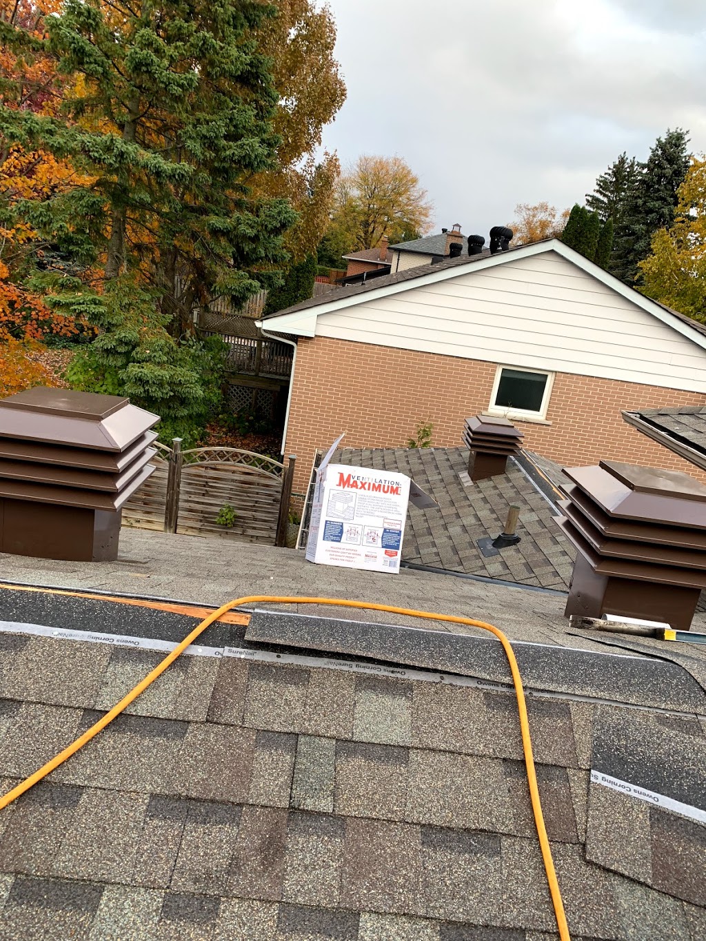 Mr. Roofing INC | 6 Carruthers Crescent, Barrie, ON L4M 6A5, Canada | Phone: (647) 993-0979