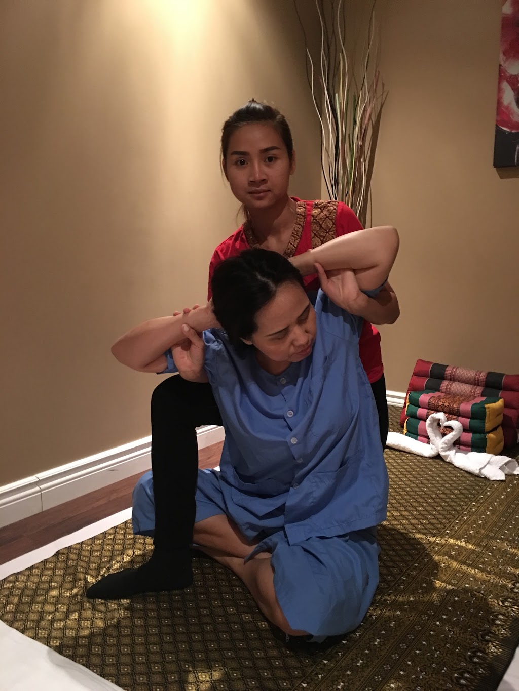 King Thai Massage Health Care Centre | 15 St Clair Ave W 2nd floor, Toronto, ON M4V 1K6, Canada | Phone: (416) 924-1818