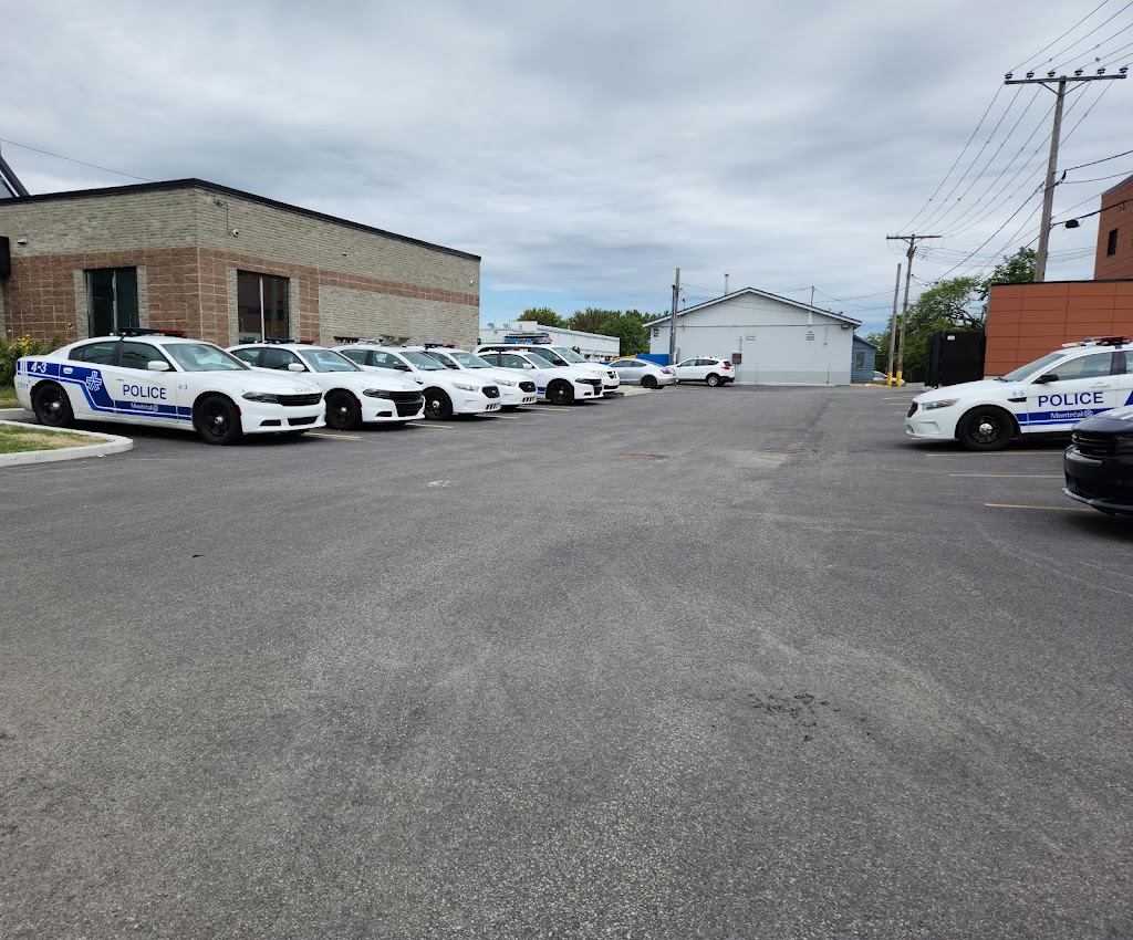 Montreal Police Department - Neighborhood Station 4 | 4139 Bd des Sources, Dollard-des-Ormeaux, QC H9B 2A6, Canada | Phone: (514) 280-0104