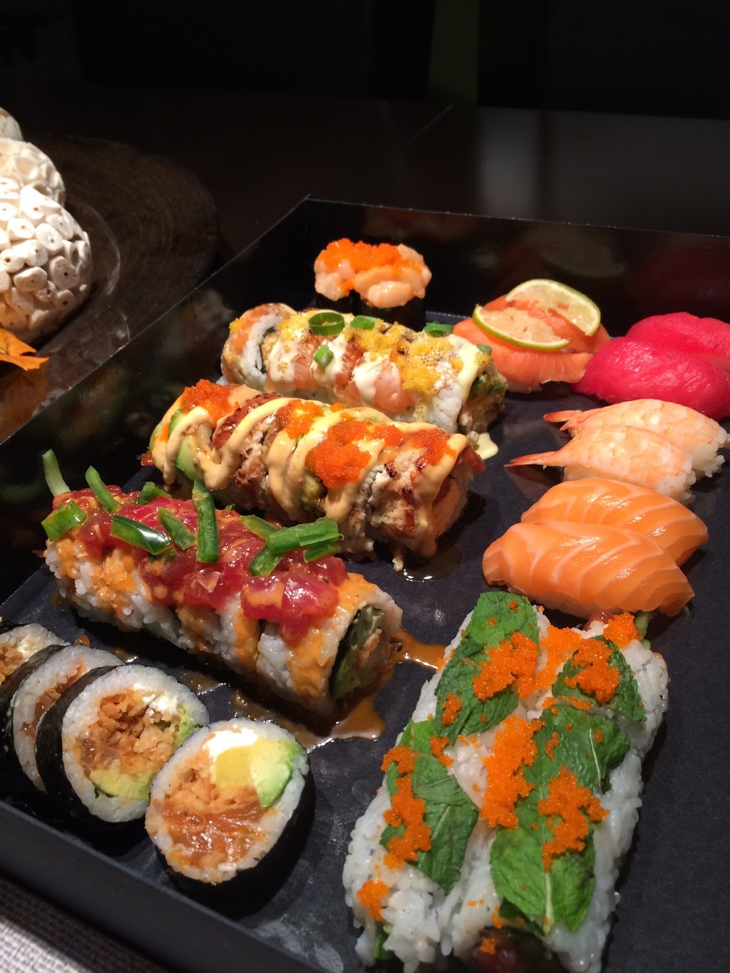 Yuzu sushi | 250 Rue Antoine-Fortier, Québec, QC G1C 0G6, Canada | Phone: (418) 666-5444