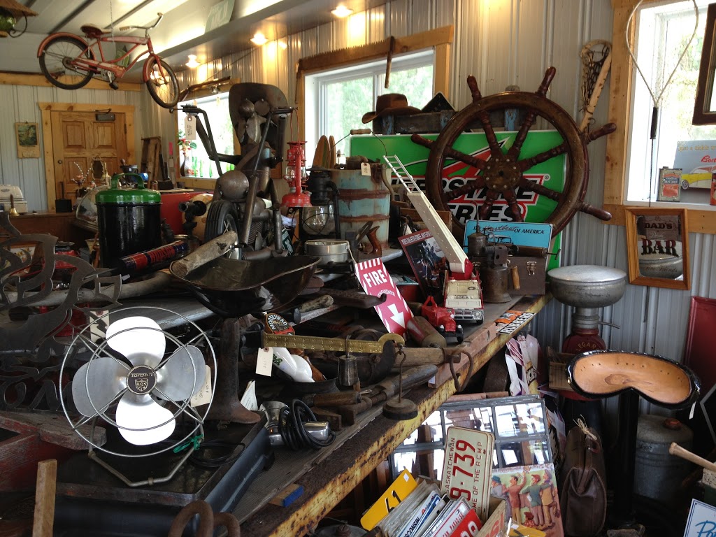 The Rustic Rose - Antiques & Vintage | 538 Beach Blvd, Hamilton, ON L8H 6X3, Canada | Phone: (905) 531-0729