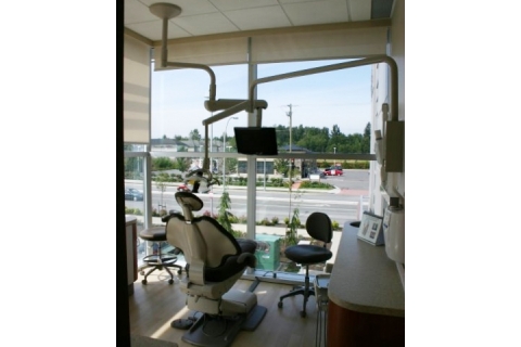 Langley Periodontics & Implant Surgery ( Dr. Paul Jang & Dr. Cyn | 19978 72 Ave, Langley City, BC V2Y 1R7, Canada | Phone: (604) 546-1133