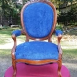 Shade Tree Upholstery | 1920 Ryan Rd E, Comox, BC V9M 4C9, Canada | Phone: (250) 339-3931