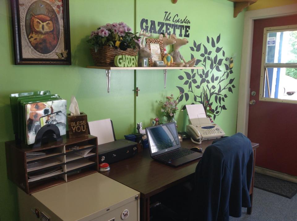 The Garden Gazette | 699 King St, Bridgewater, NS B4V 1B5, Canada | Phone: (902) 543-9276