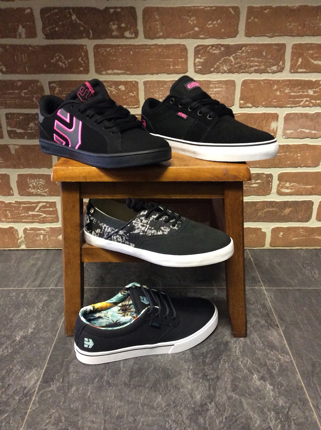 Sneakers Plus | 6600 50 Ave #6, Stettler, AB T0C 2L2, Canada | Phone: (403) 742-0258