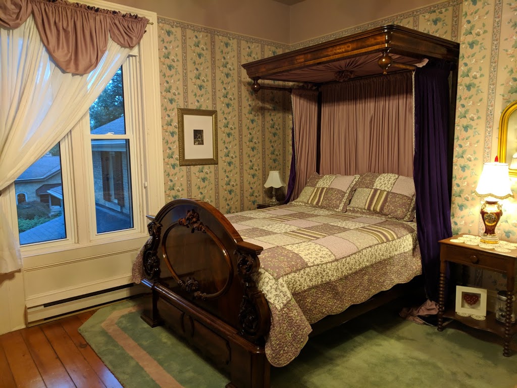 Kildonan House Bed & Breakfast | 71 Kirk St, Clinton, ON N0M 1L0, Canada | Phone: (519) 482-1163