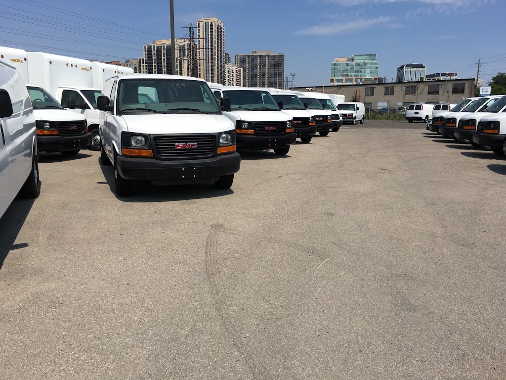 Humberview Commercial Trucks | 225C Dundas St E, Mississauga, ON L5A 1W8, Canada | Phone: (289) 203-4939