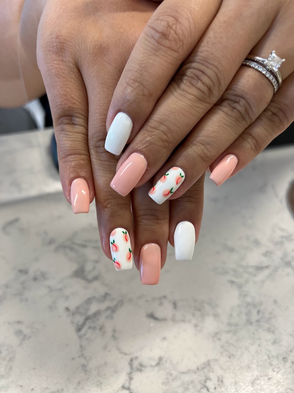 Ongles JJ Nails | 4729 Blvd. Samson, Laval, QC H7W 2H8, Canada | Phone: (450) 934-3334