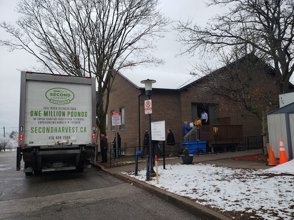 Community Share Food Bank | 33 Overland Dr, North York, ON M3C 2C3, Canada | Phone: (416) 441-3209