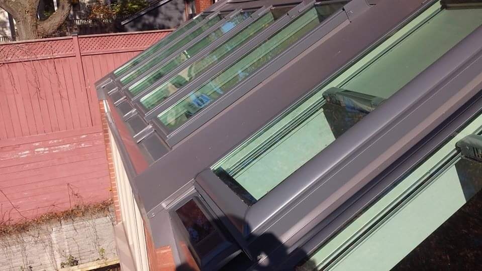 Strictly Skylights Inc | 488 Kenmarr Crescent, Burlington, ON L7L 4R7, Canada | Phone: (905) 536-5483