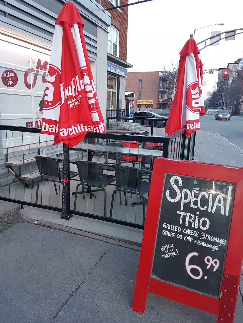 Resto la Mama Grilled Cheese | 1816 1re Ave, Québec, QC G1L 3L9, Canada | Phone: (581) 300-7074