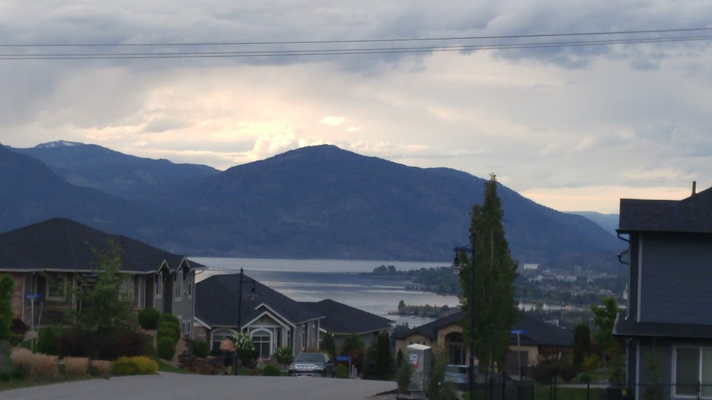 Southridge Park | 722 S Crest Dr, Kelowna, BC V1W 4W7, Canada