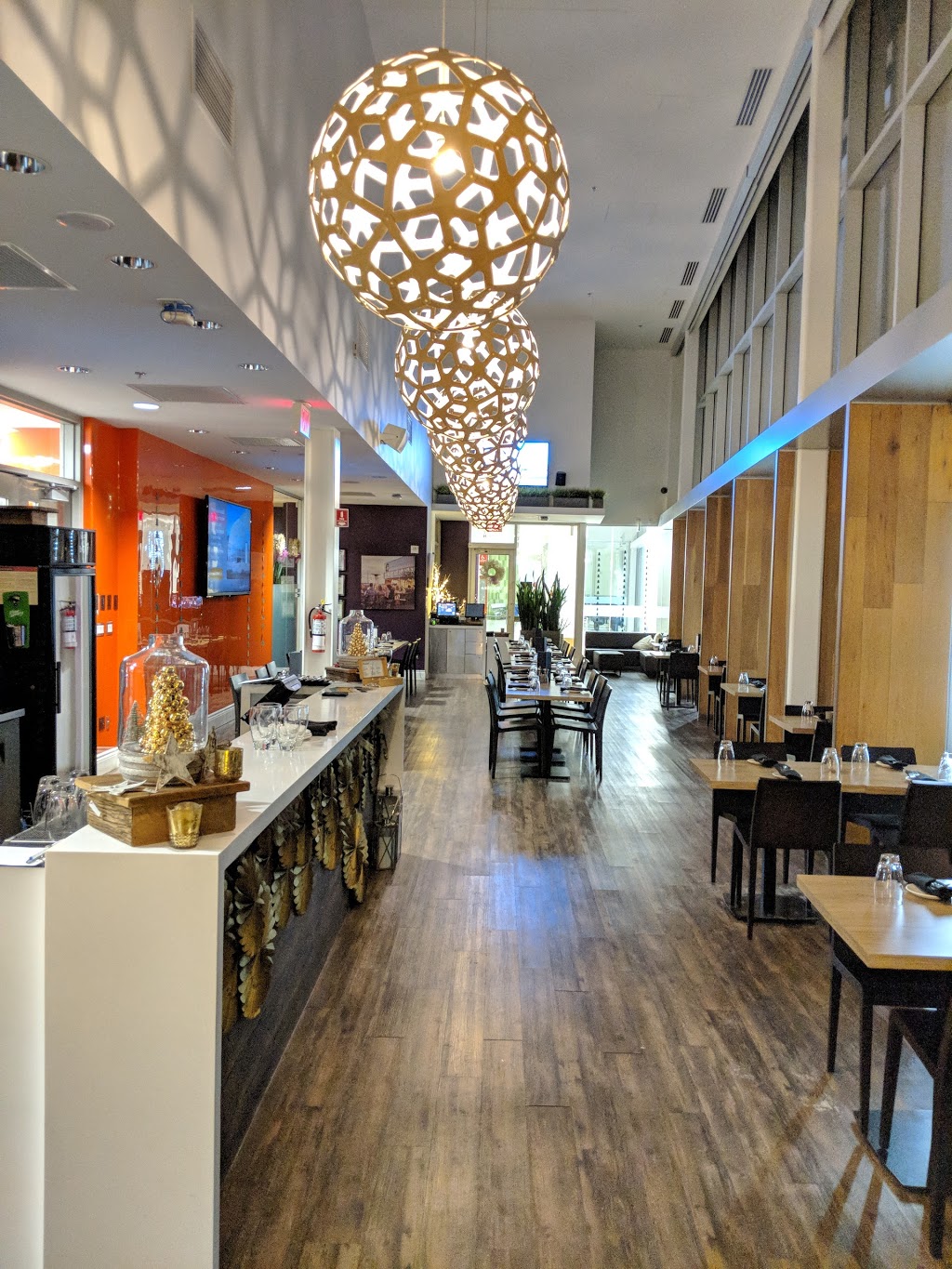 Bistro 67 | W. Galen Weston Centre for Food, second floor Durham College, Whitby campus, 1604 Champlain Ave, Whitby, ON L1N 9B2, Canada | Phone: (905) 721-3312