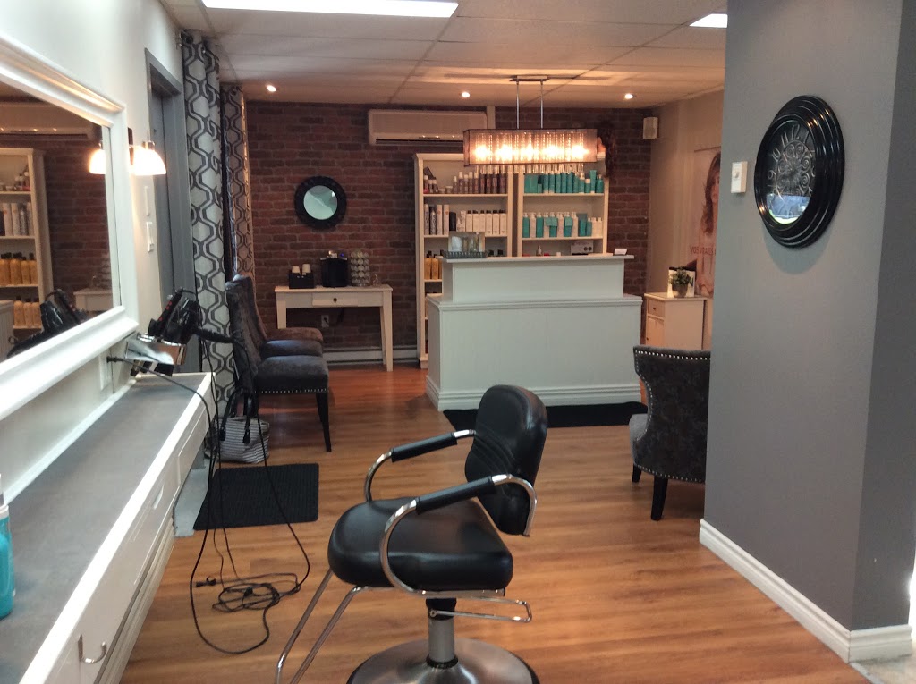 Studio 3215 | 3215 Rue des Érables, Sorel-Tracy, QC J3R 2W6, Canada | Phone: (450) 561-1110