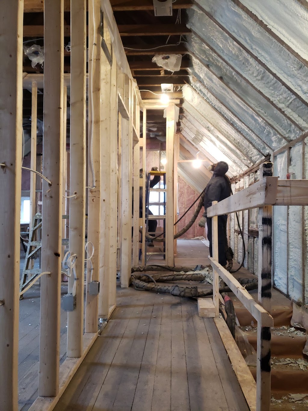 Toronto Spray Foam Insulation (TSFI) INC | 5135 Tomken Rd, Mississauga, ON L4W 3W4, Canada | Phone: (416) 875-5112