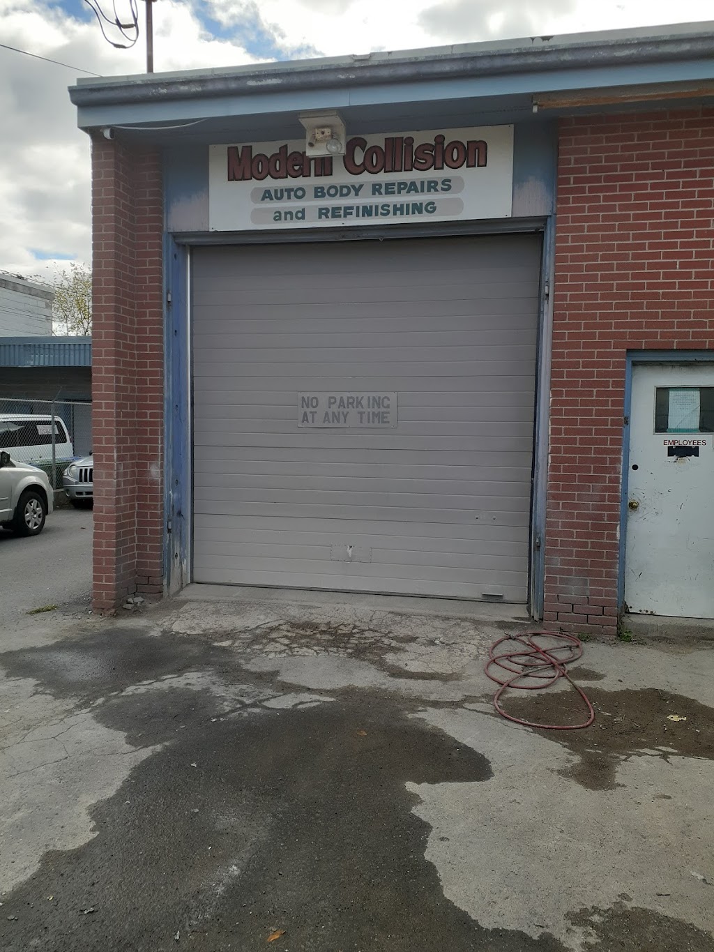 Modern Collision Service | 108 Duff St, Kingston, ON K7K 2L5, Canada | Phone: (613) 546-6396