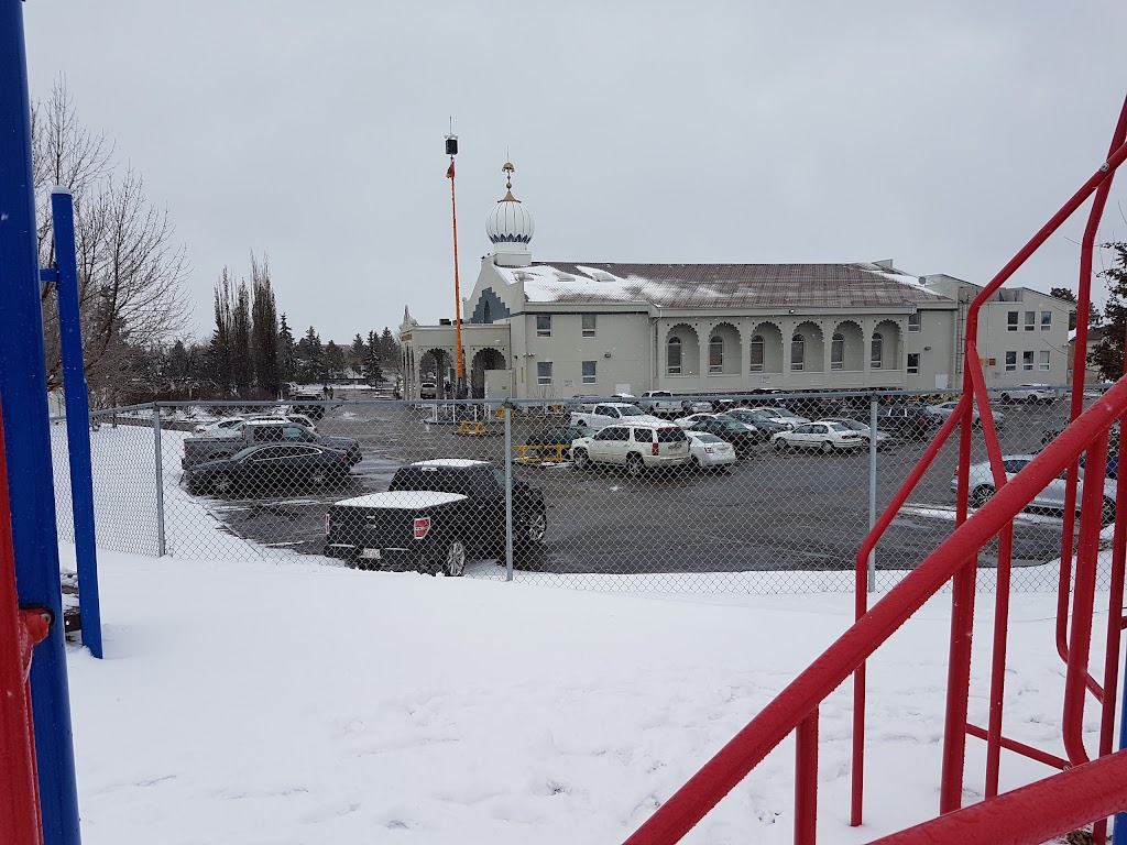 Gurdwara Siri Guru Singh Sabha | 4504 Mill Woods Rd S, Edmonton, AB T6L 6Y8, Canada | Phone: (780) 462-7454