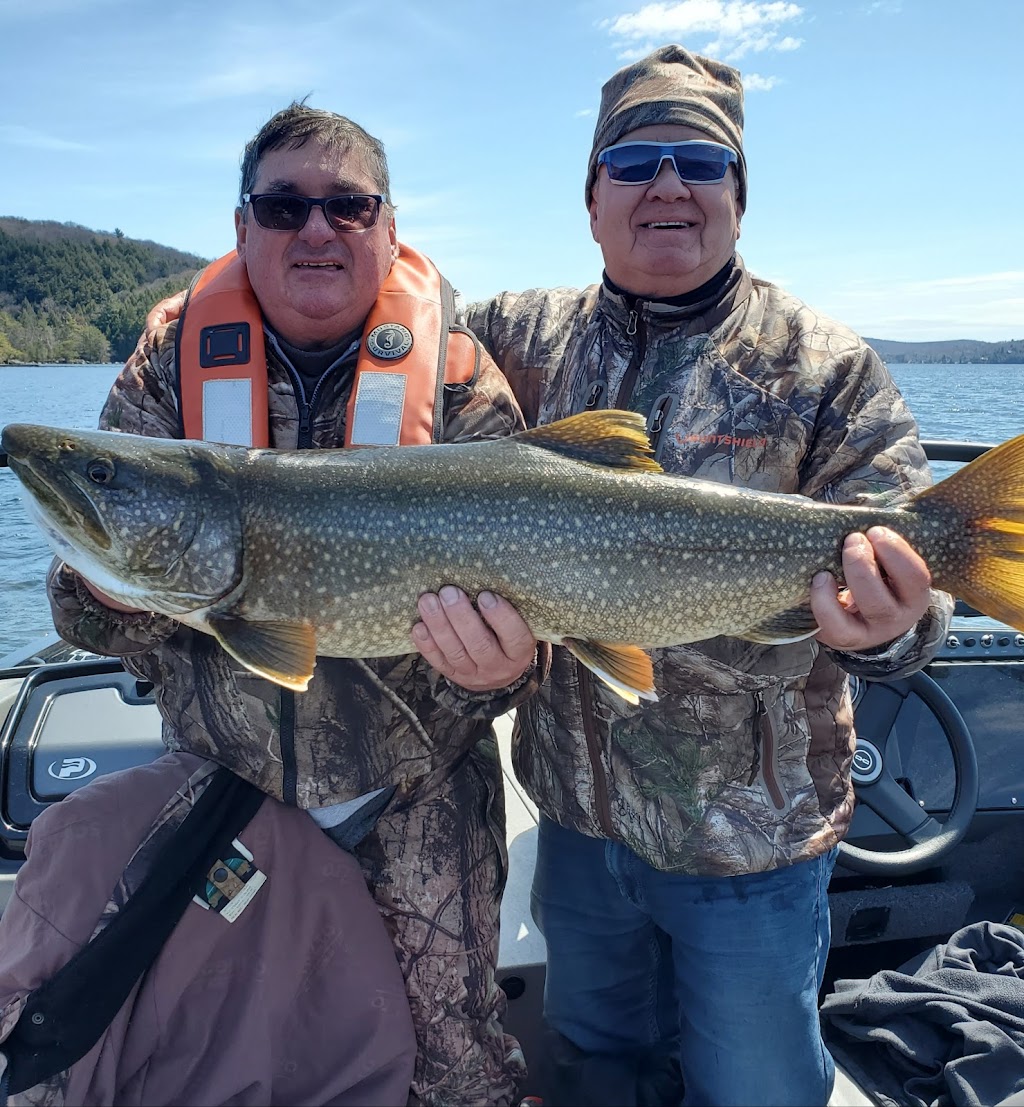 Guide pêche Lac Memphrémagog-Simon Joyal | 1001 Rue Cécile, Magog, QC J1X 3W2, Canada | Phone: (819) 993-5127