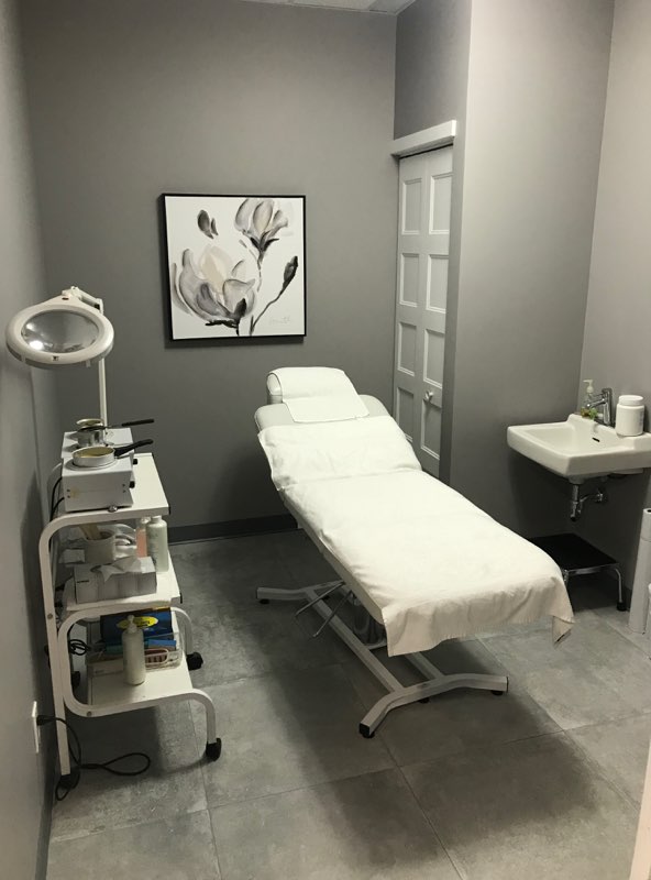 Azur Esthétique | 85 Bd Saint-Jean-Baptiste, Châteauguay, QC J6J 3H7, Canada | Phone: (450) 699-8795