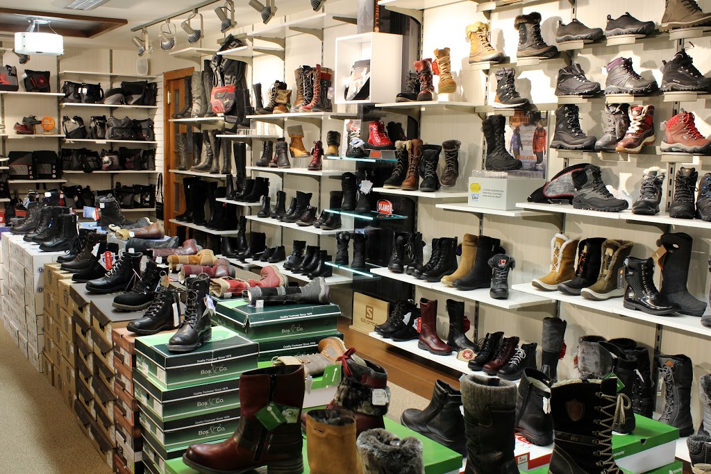 Chaussures Croteau Inc | 2265 Rue Notre Dame O, Victoriaville, QC G6T 2C7, Canada | Phone: (819) 758-8825