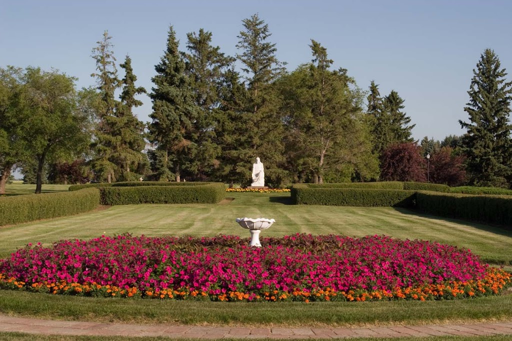 Hillcrest Memorial Gardens & Funeral Home | 210 Wess Rd, Saskatoon, SK S7V 0S4, Canada | Phone: (306) 477-4400