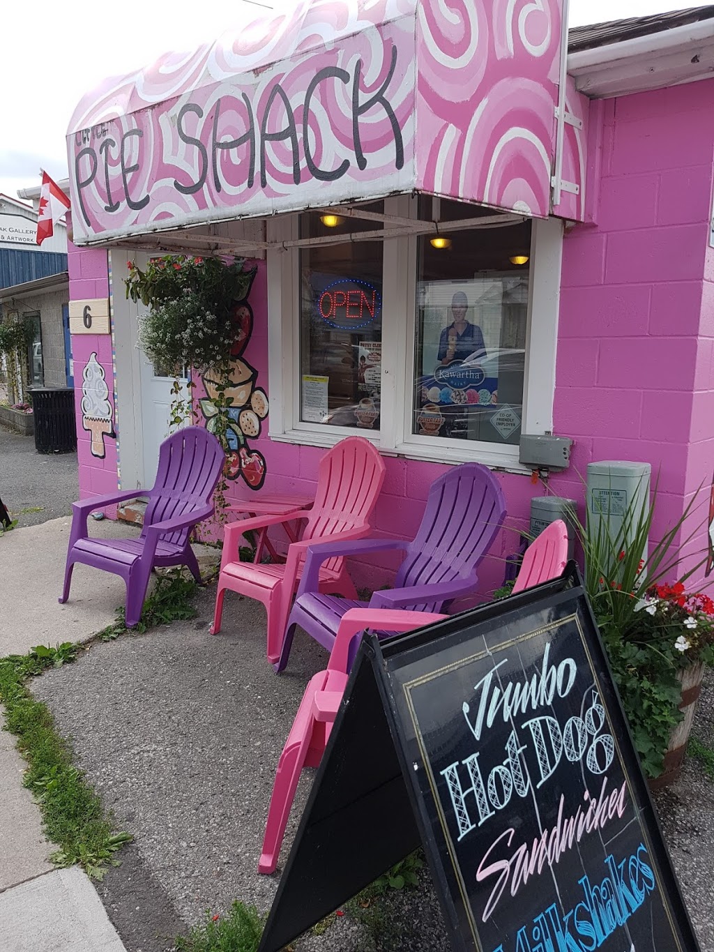 The Little Pie Shack | 6 Francis St E, Fenelon Falls, ON K0M 1N0, Canada | Phone: (705) 928-5341