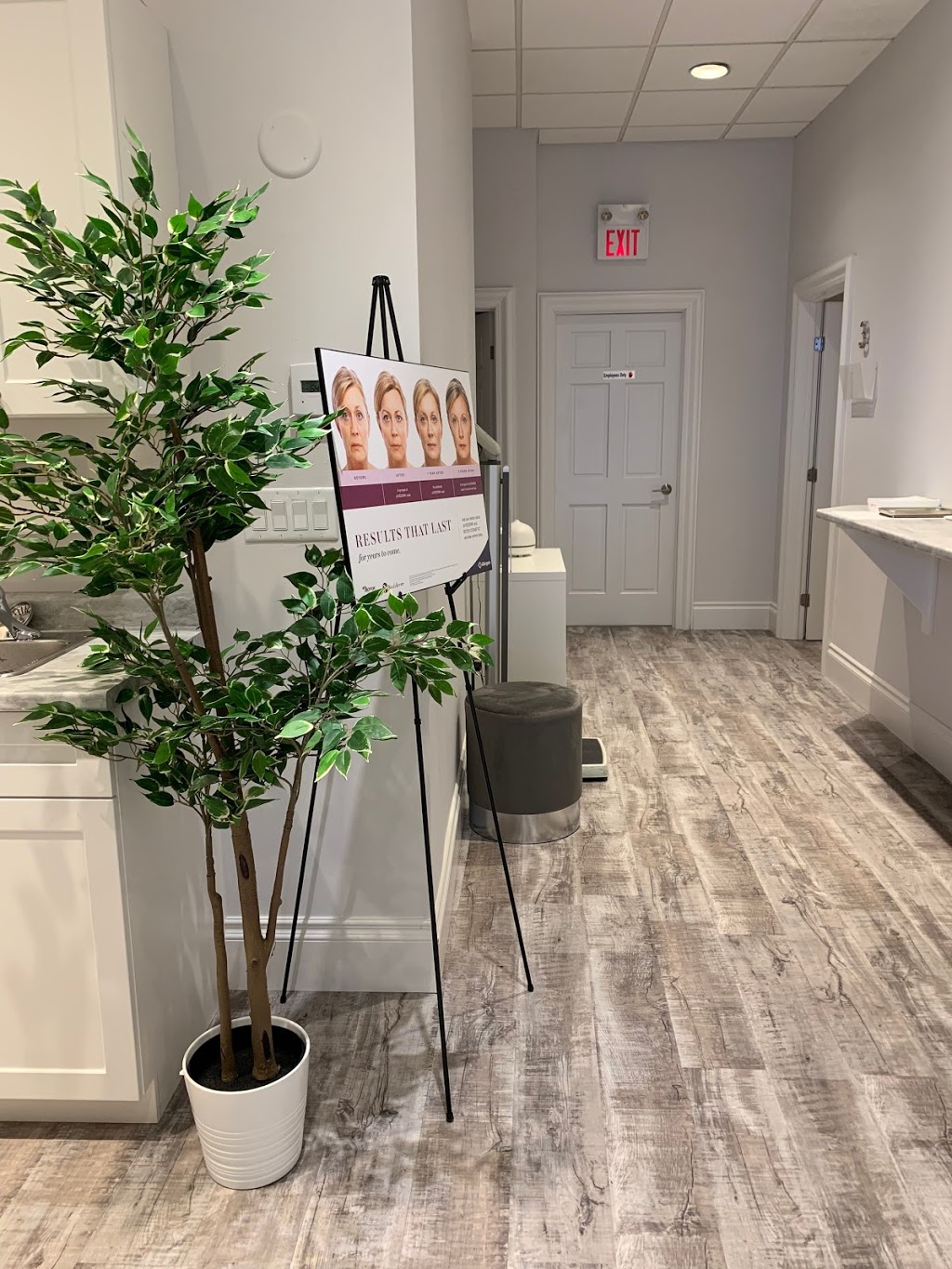 Kitchener Waterloo Cosmetic Clinic | 570 University Avenue East Unit 2, Waterloo, ON N2K 4P2, Canada | Phone: (519) 746-8237