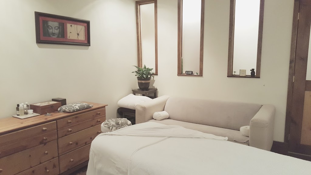 Mika Inamoto -Shiatsu- | 2223 Rue De Lorimier, Longueuil, QC J4K 3P2, Canada | Phone: (514) 261-7259