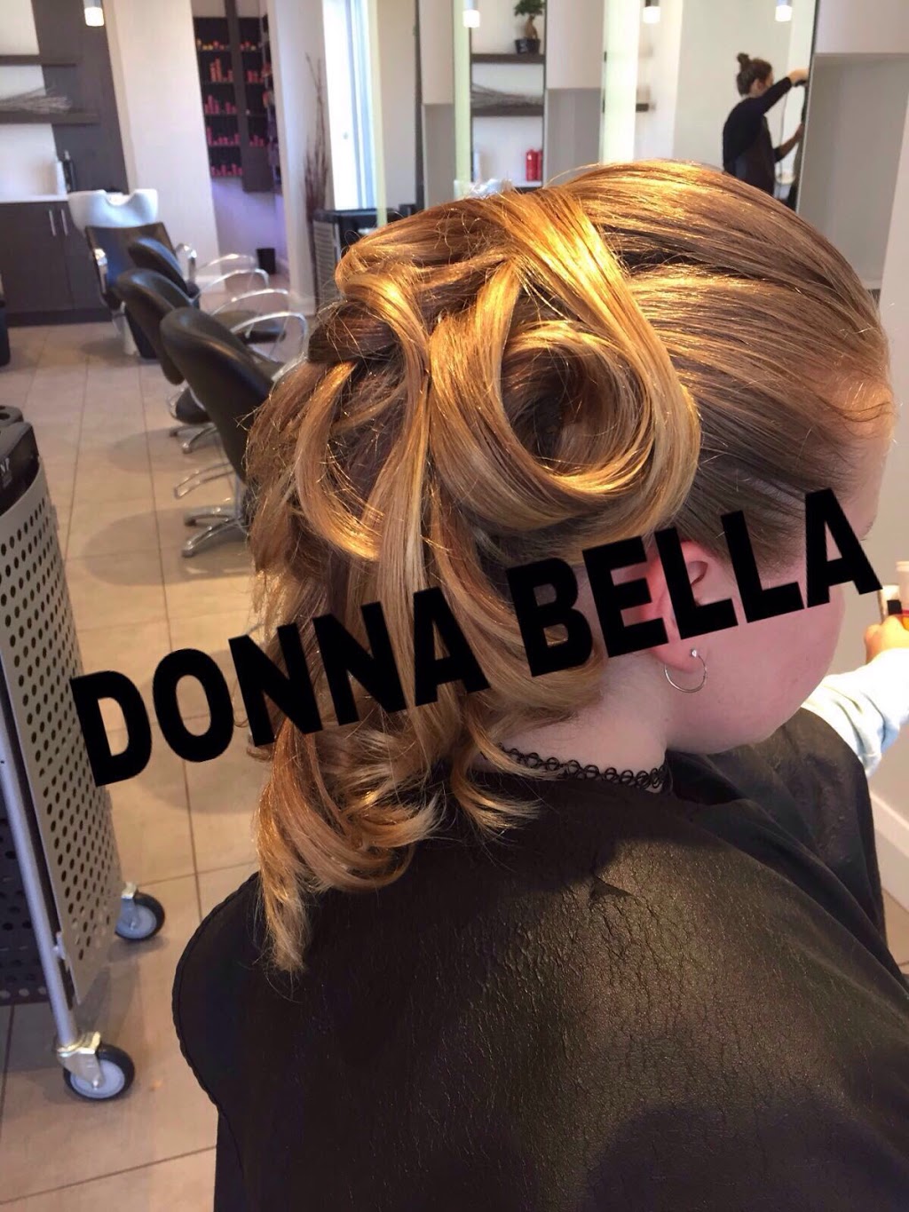 Donna Bella | 240 Kennevale Dr Unit 101, Ottawa, ON K2J 6B6, Canada | Phone: (613) 825-9111