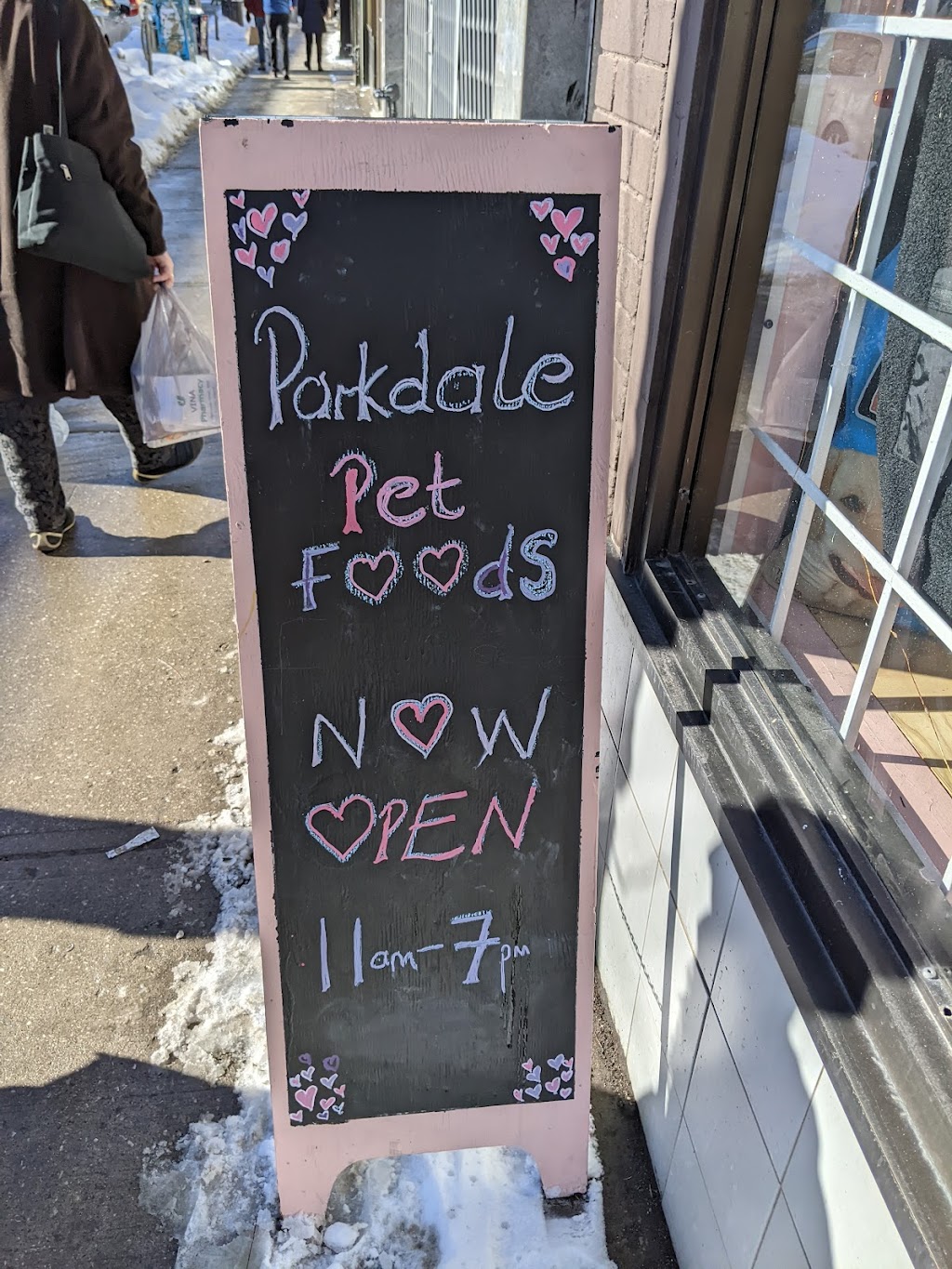 Parkdale Pet Foods | 1556 Queen St W, Toronto, ON M6R 1A6, Canada | Phone: (416) 534-8188