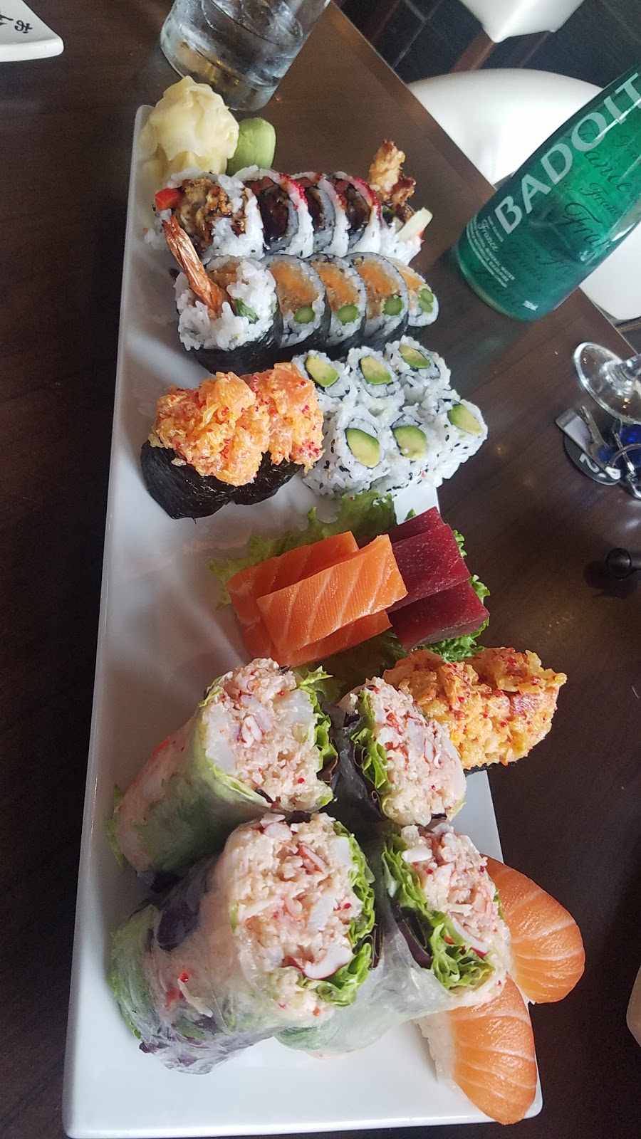 Mika Sushi Bar Fine Cuisine Asiatique | 1 Boulevard de Sardaigne, Candiac, QC J5R 0L5, Canada | Phone: (450) 444-8988