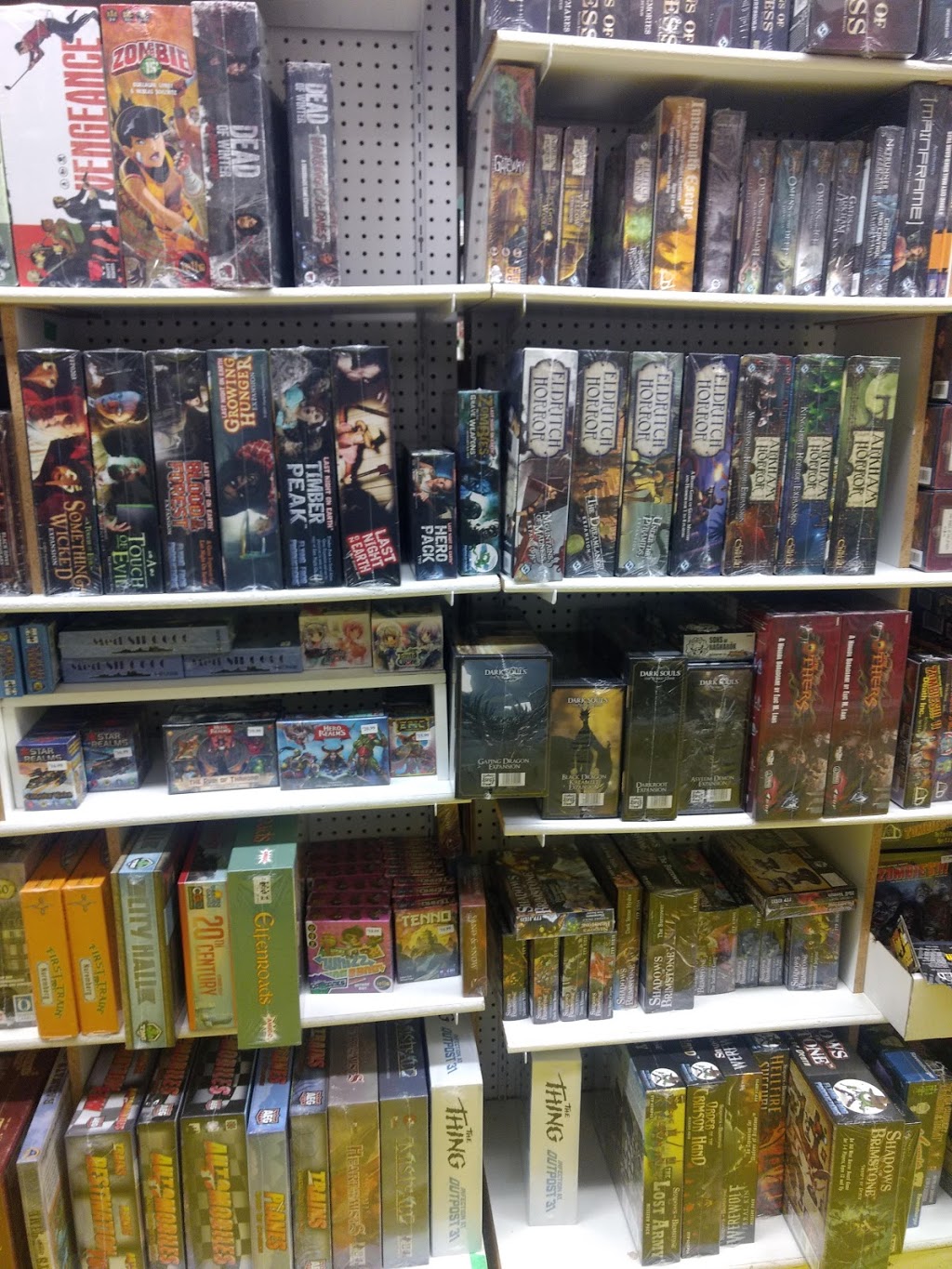 J & J Cards & Collectibles | 230 Weber St N, Waterloo, ON N2J 3H4, Canada | Phone: (519) 725-0443