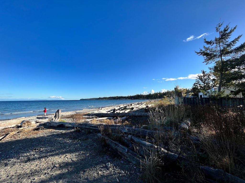 Saratoga Beach Resort | 8958 Clarkson Ave, Black Creek, BC V9J 1B2, Canada | Phone: (250) 337-5511