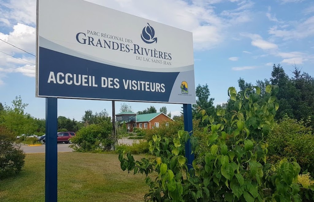 Maison du Parc régional des Grandes-Rivières du lac Saint-Jean | 400 Bd des Pères, Dolbeau-Mistassini, QC G8L 6E4, Canada | Phone: (418) 276-8222