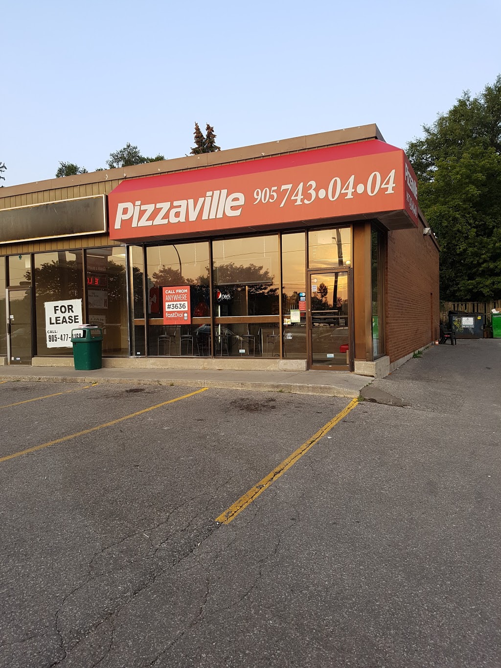 Pizzaville | 1100 Simcoe St N, Oshawa, ON L1G 4W6, Canada | Phone: (905) 743-0404