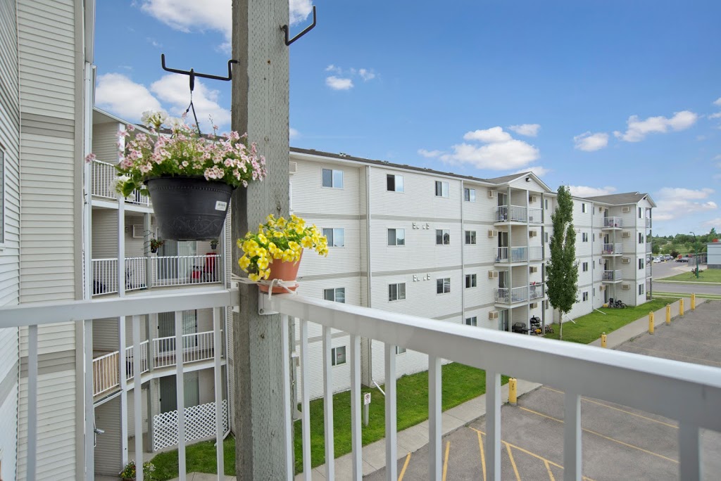 Wellington Manor Apartment Homes | 310 Herold Rd, Saskatoon, SK S7V 1H9, Canada | Phone: (306) 700-5547