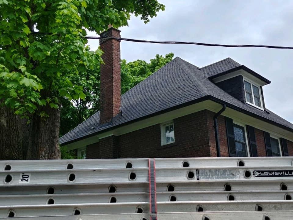 Rowe’s Roofing And General Contracting | 123 Woodbine Ave, Toronto, ON M4L 3V8, Canada | Phone: (647) 504-7693