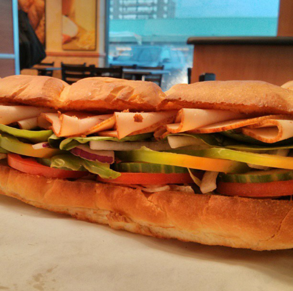 Subway | 10520 Yonge St Unit 38A, Richmond Hill, ON L4C 3C5, Canada | Phone: (905) 737-2999