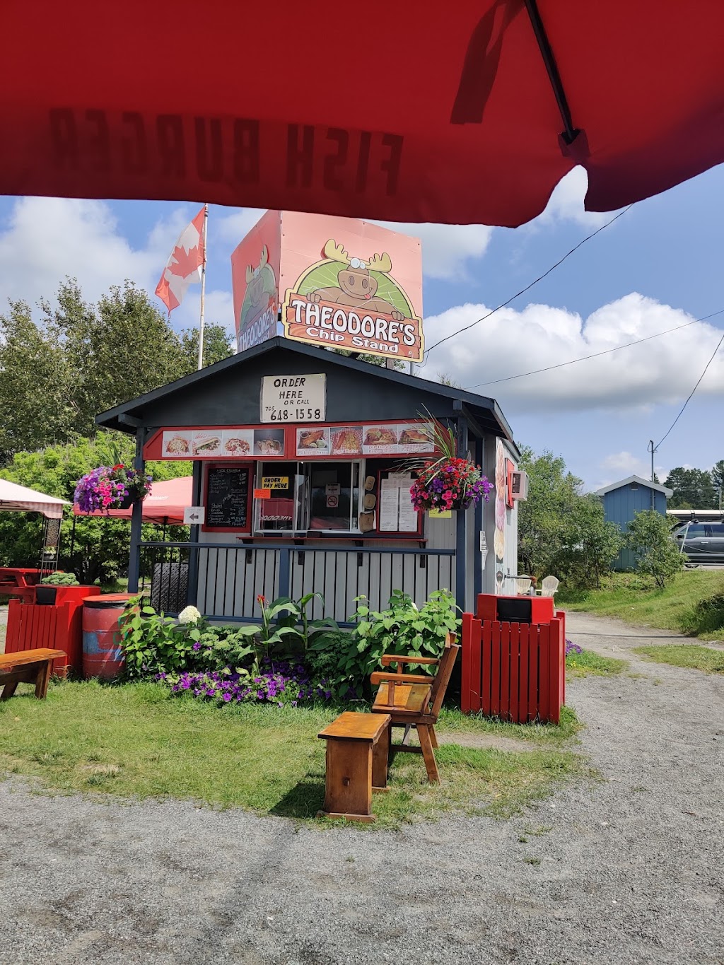 Theodores Chip Stand | 6719 ON-11, Temagami, ON P0H 2H0, Canada | Phone: (705) 648-1558