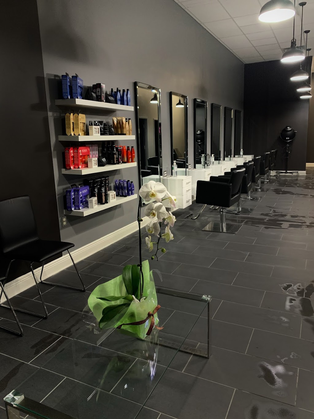 Leilas Hair Studio | 350 Scott St, St. Catharines, ON L2N 6T4, Canada | Phone: (905) 397-0913