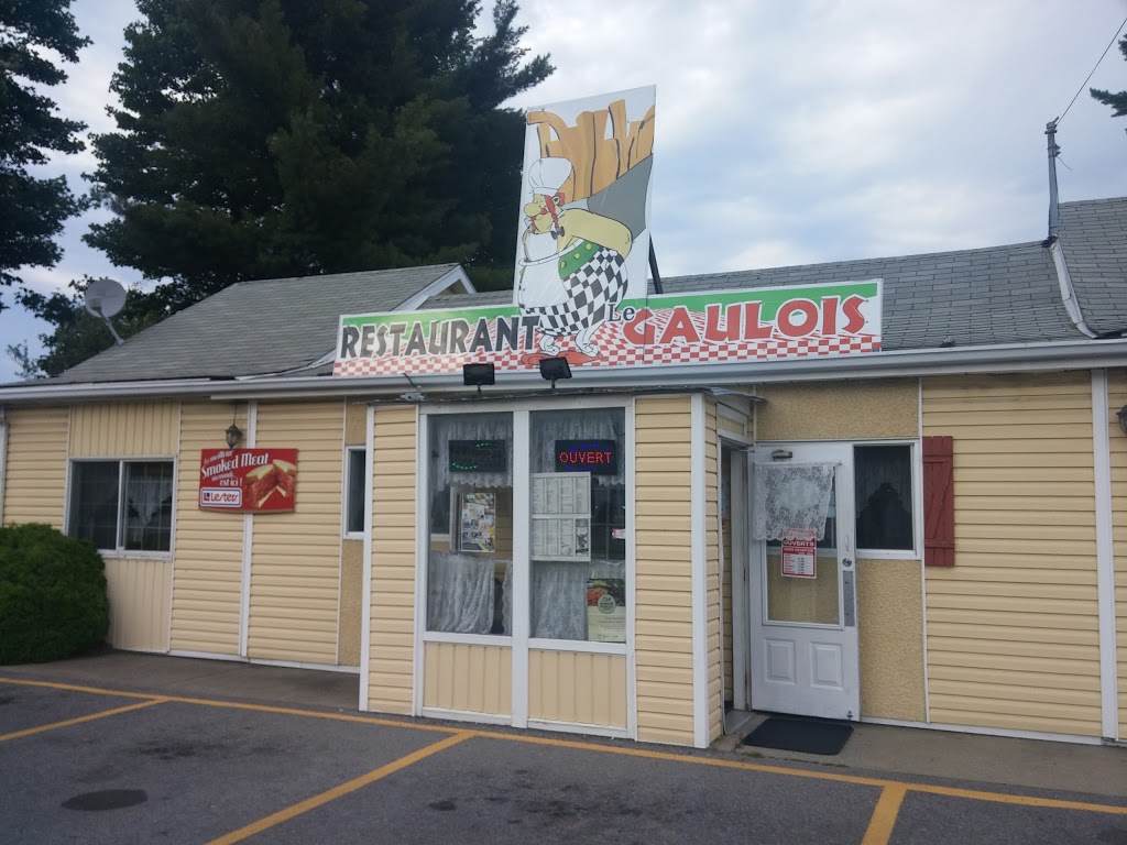 Restaurant Le Gaulois | 3620 Route de Sainte Béatrix, Sainte-Mélanie, QC J0K 3A0, Canada | Phone: (450) 752-2444