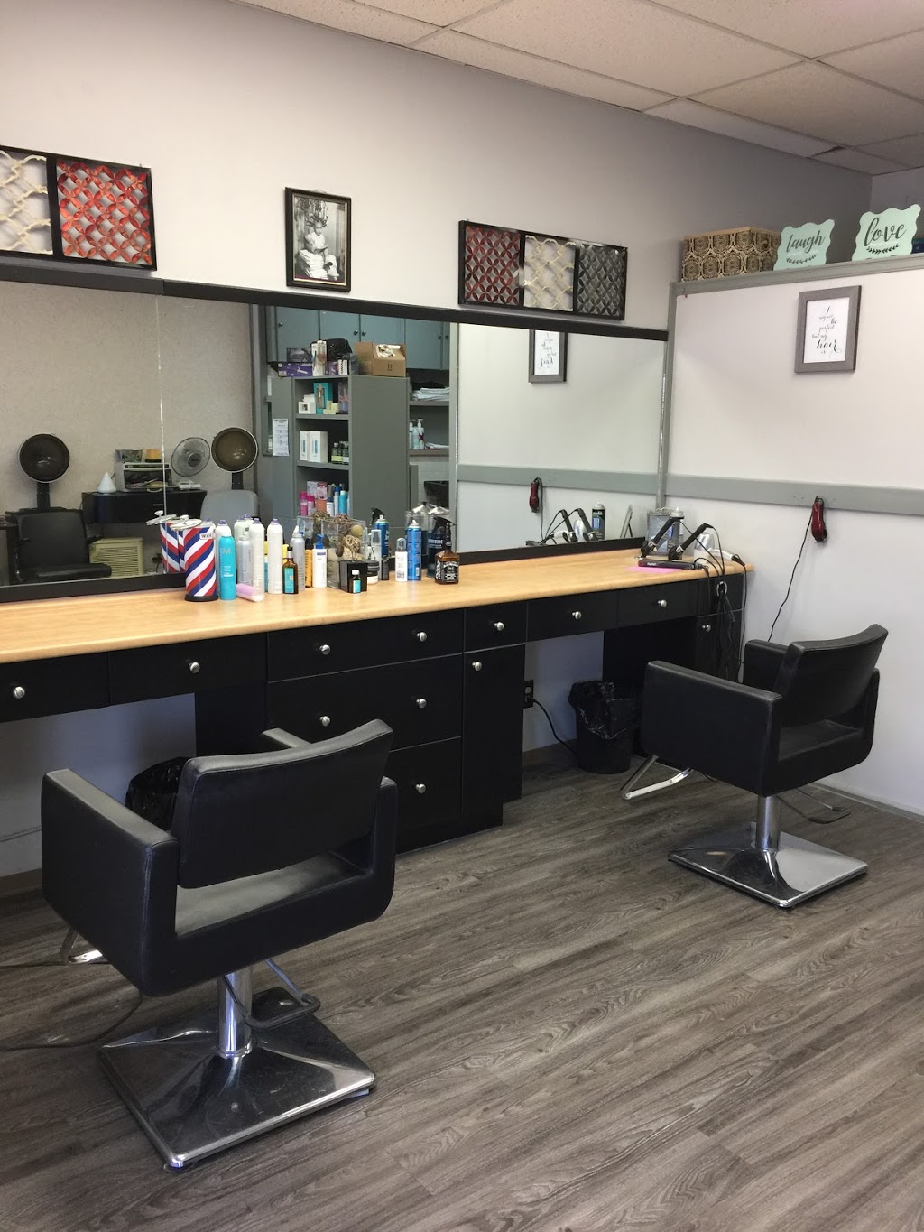 Kuts & Kurls | 3081 271 St, Aldergrove, BC V4W 3H7, Canada | Phone: (604) 856-3428